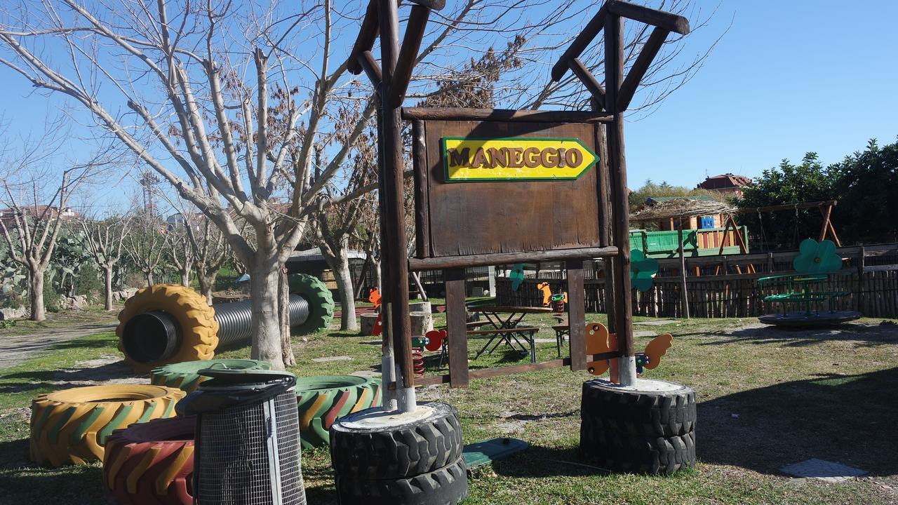 בית הארחה SantʼEufemia Lamezia 	Agriturismo Masseria I Risi מראה חיצוני תמונה