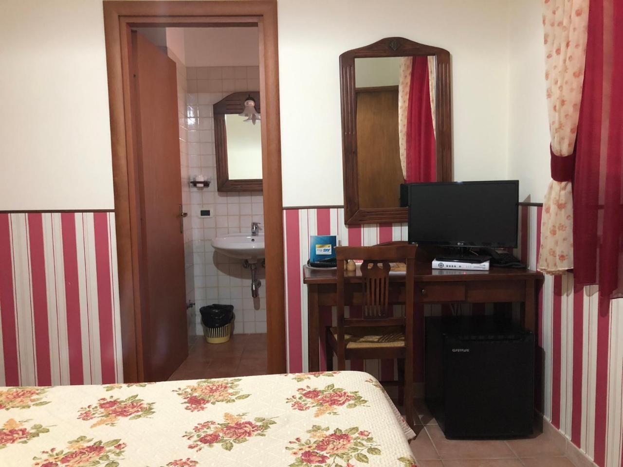 בית הארחה SantʼEufemia Lamezia 	Agriturismo Masseria I Risi מראה חיצוני תמונה